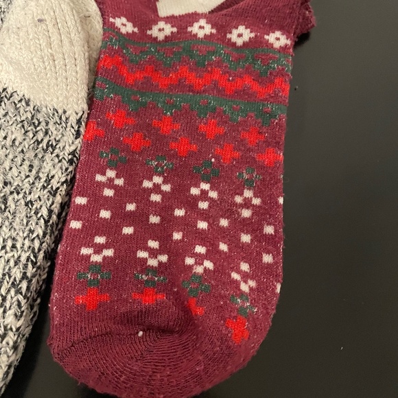 5 for $20: Target Christmas/Holiday socks - Picture 9 of 16